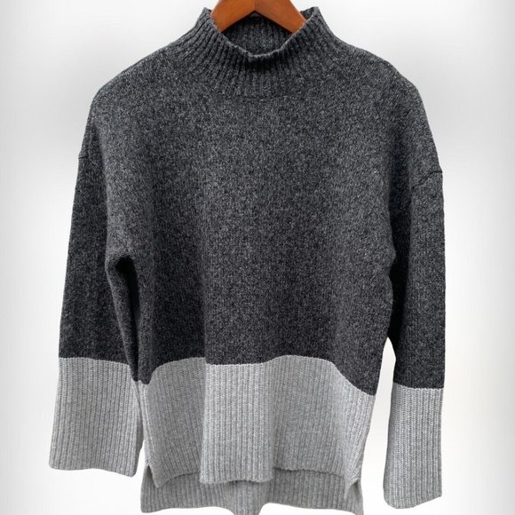 Brand New Michael Kors Women's Gray Colourblock Sweater - Picture 6 of 10